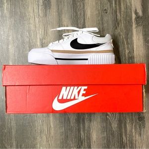 SOLD - Nike Court Legacy Lift